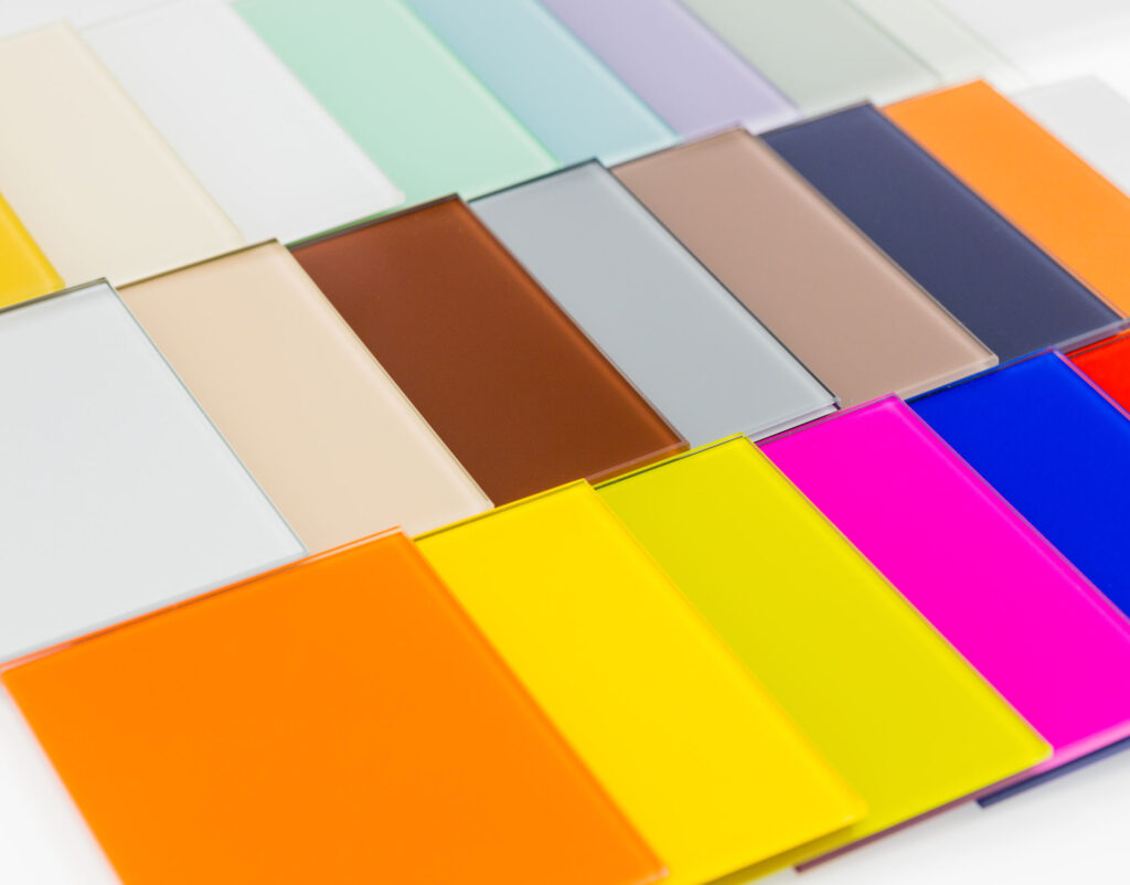 Planilaque or lacquered glass